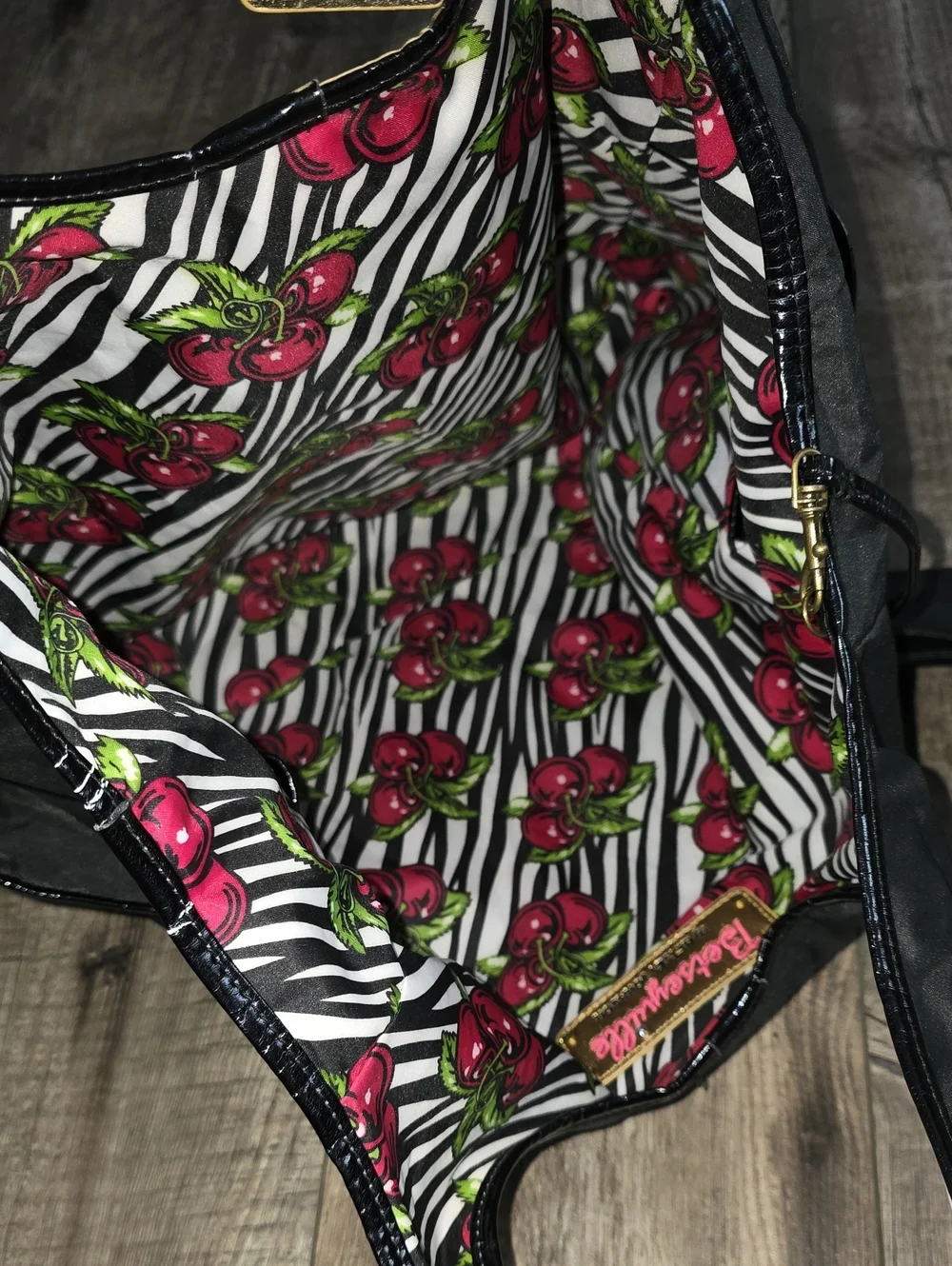 BETSEYVILLE FUN ZEBRA, CHERRIES, MARILYN LIPS BETSEY JOHNSON Y2K REVERSIBLE TOTE